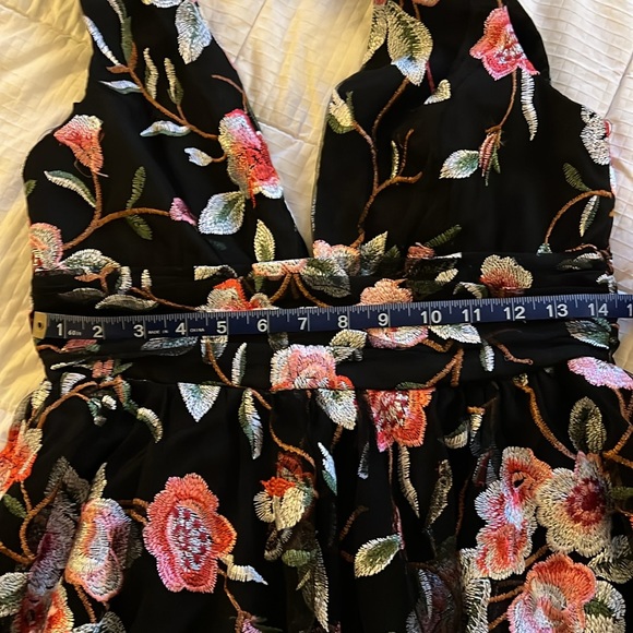 Aqua Luxe Embroidered Floral Mini dress Deep V Neckline Black, Size Small - Picture 7 of 7
